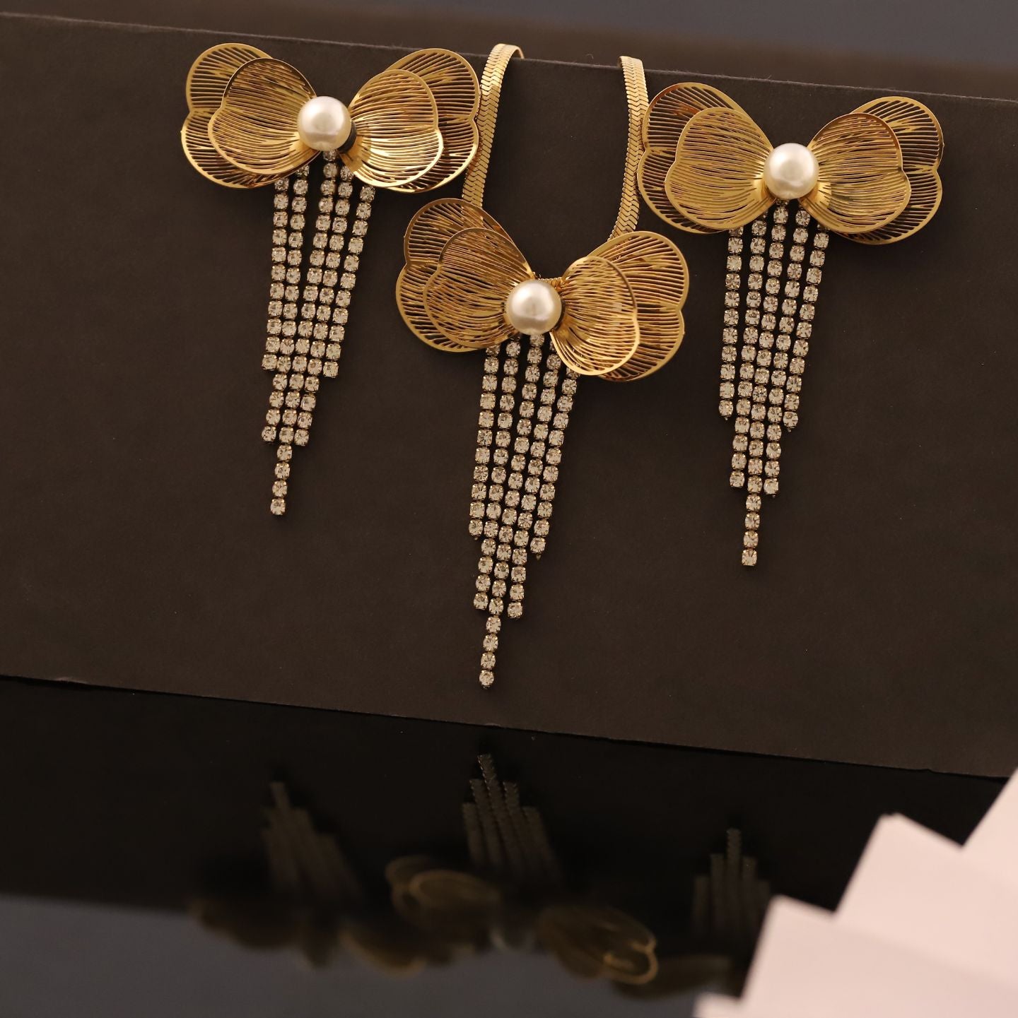 Leves With Perls Full Set