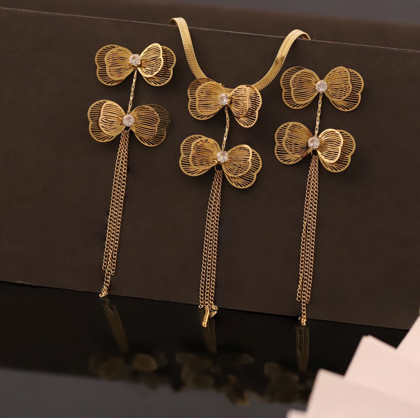 Exclusive Leves Full Set