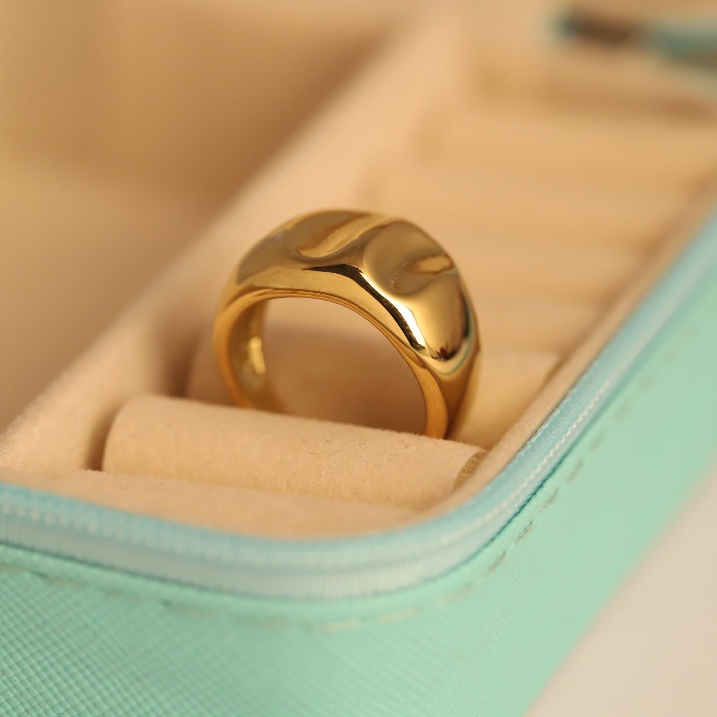 New premium Finger Ring