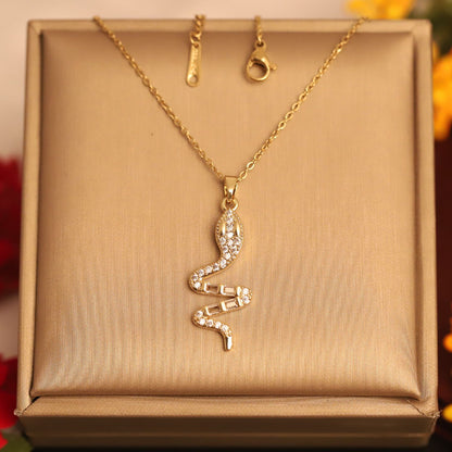 Snake Pendent Necklace