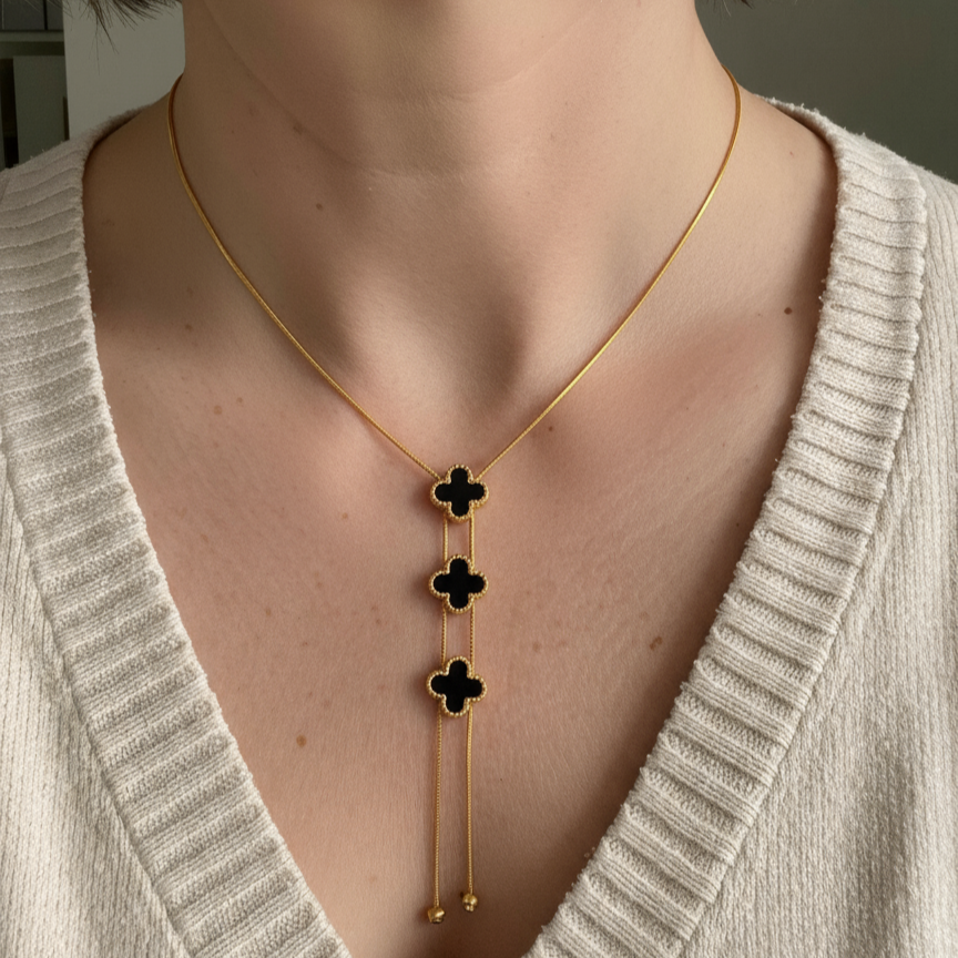 Four leaf clover black necklace
