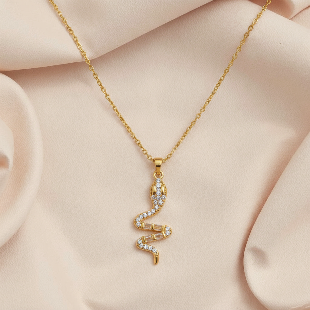 Snake Pendent Necklace