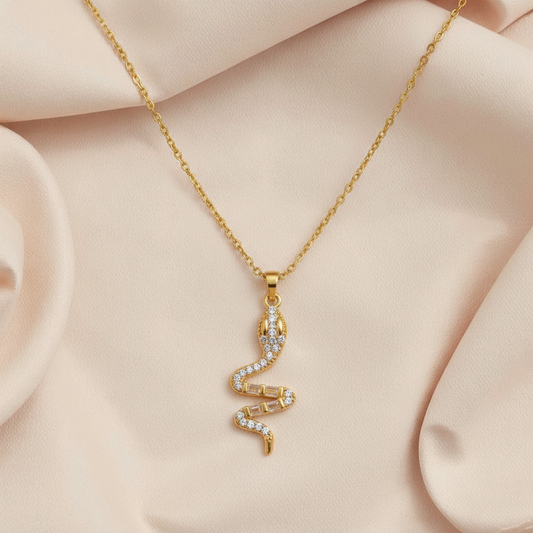 Snake Pendent Necklace