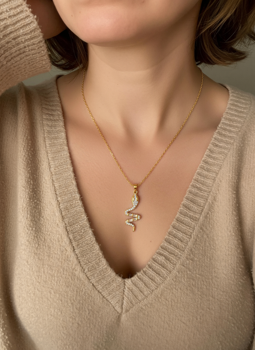 Snake Pendent Necklace